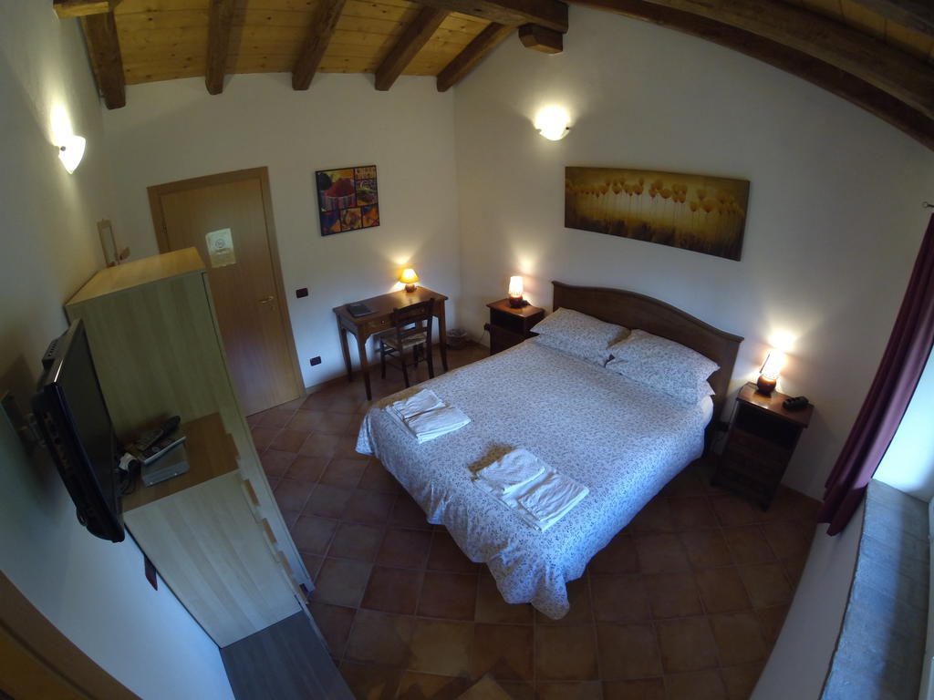 Al Campo Di Sotto Bed & Breakfast Buia Cameră foto